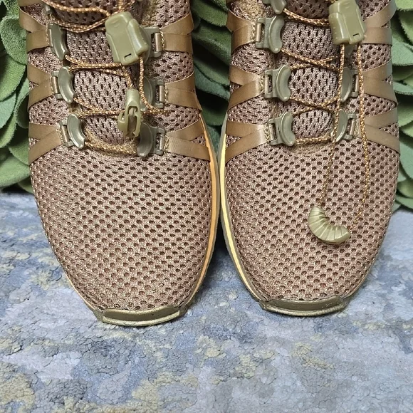 Women's Nike Athletic Shoe Shox Gravity Metallic - Picture 3 of 13